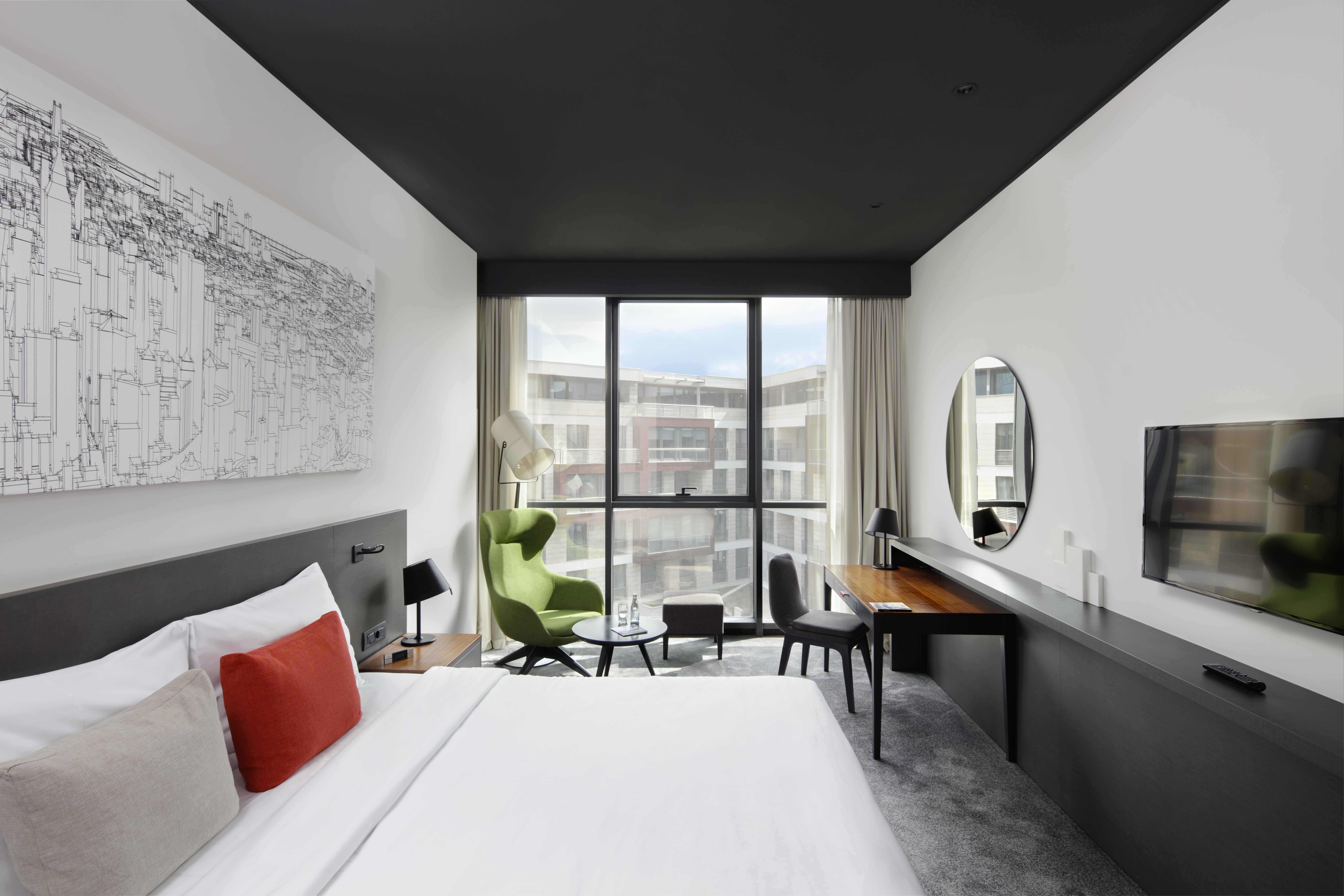 Crowne Plaza Podgorica By Ihg Hotel Exterior photo