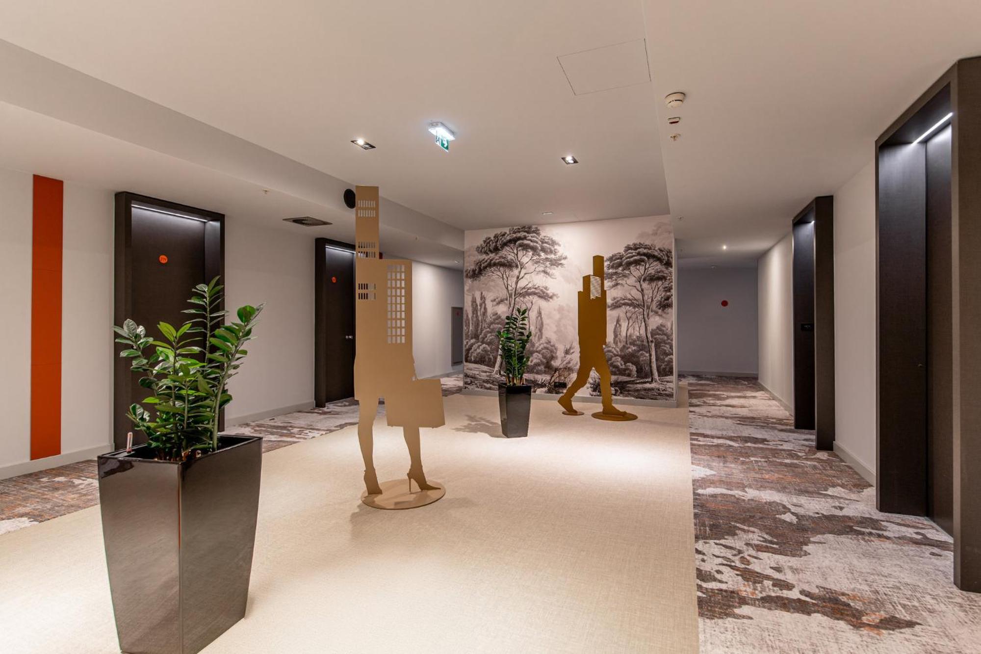 Crowne Plaza Podgorica By Ihg Hotel Exterior photo