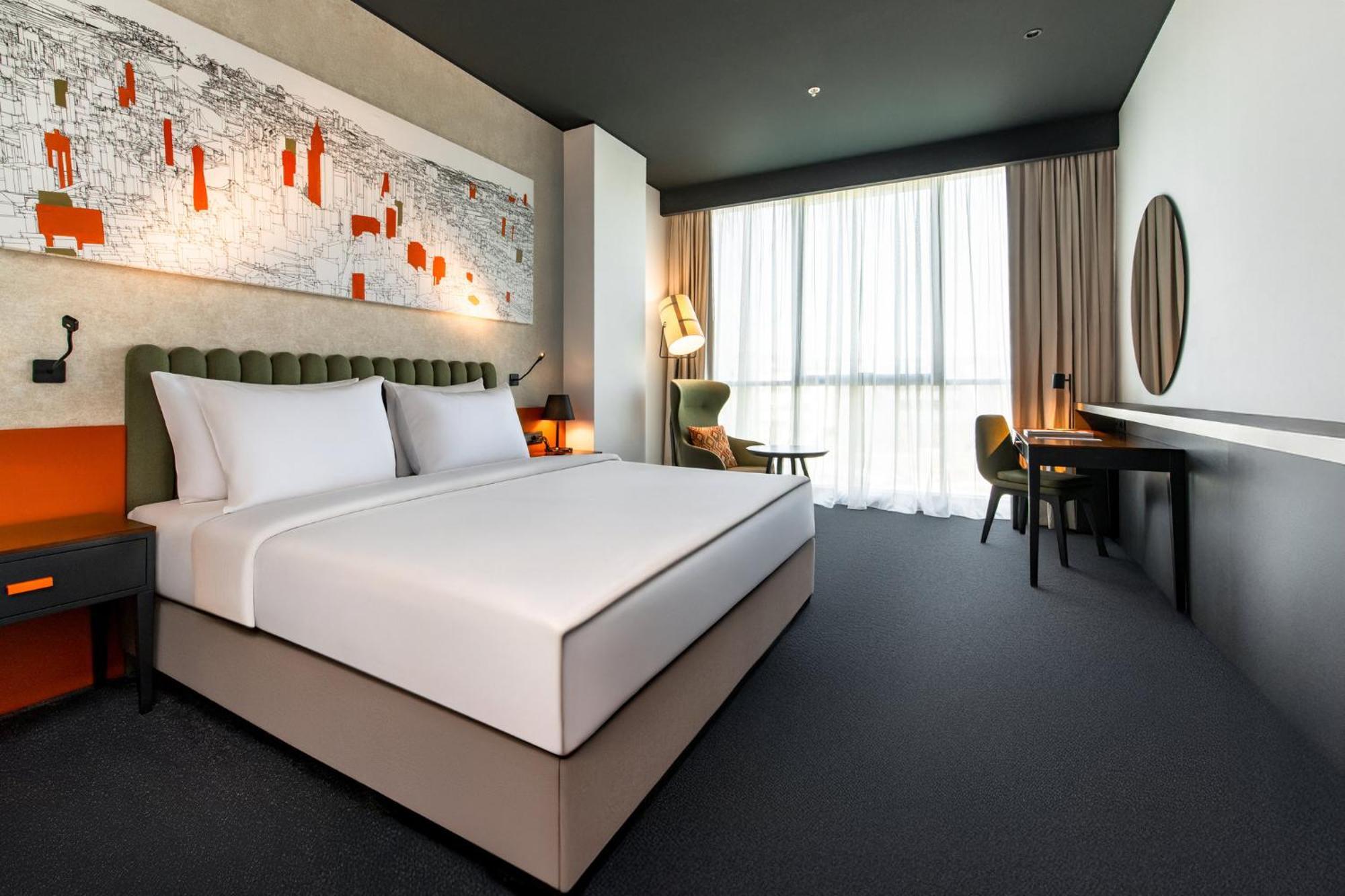 Crowne Plaza Podgorica By Ihg Hotel Exterior photo